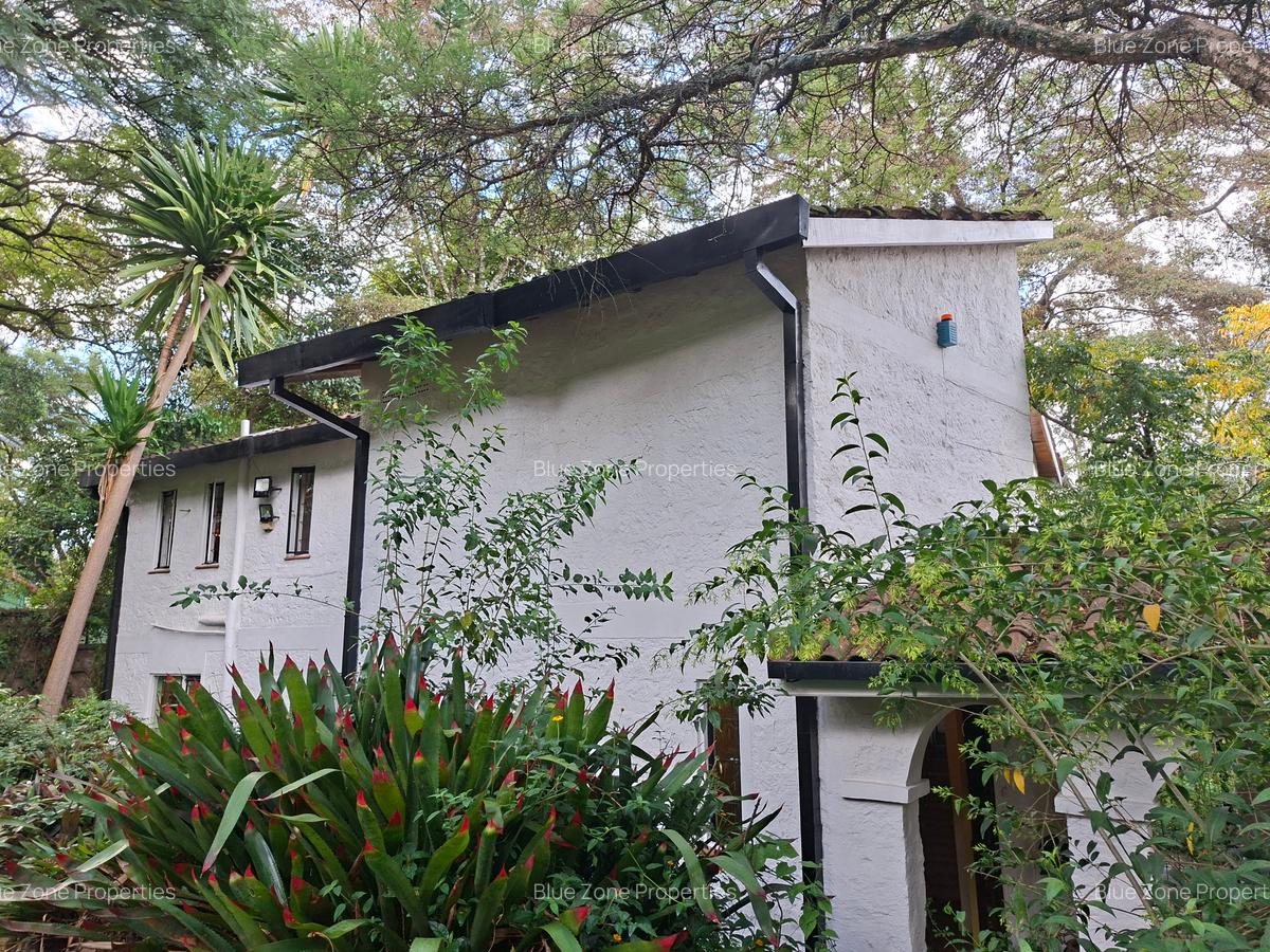 1 Bed Townhouse with En Suite at Off Naivasha Avenue - 5