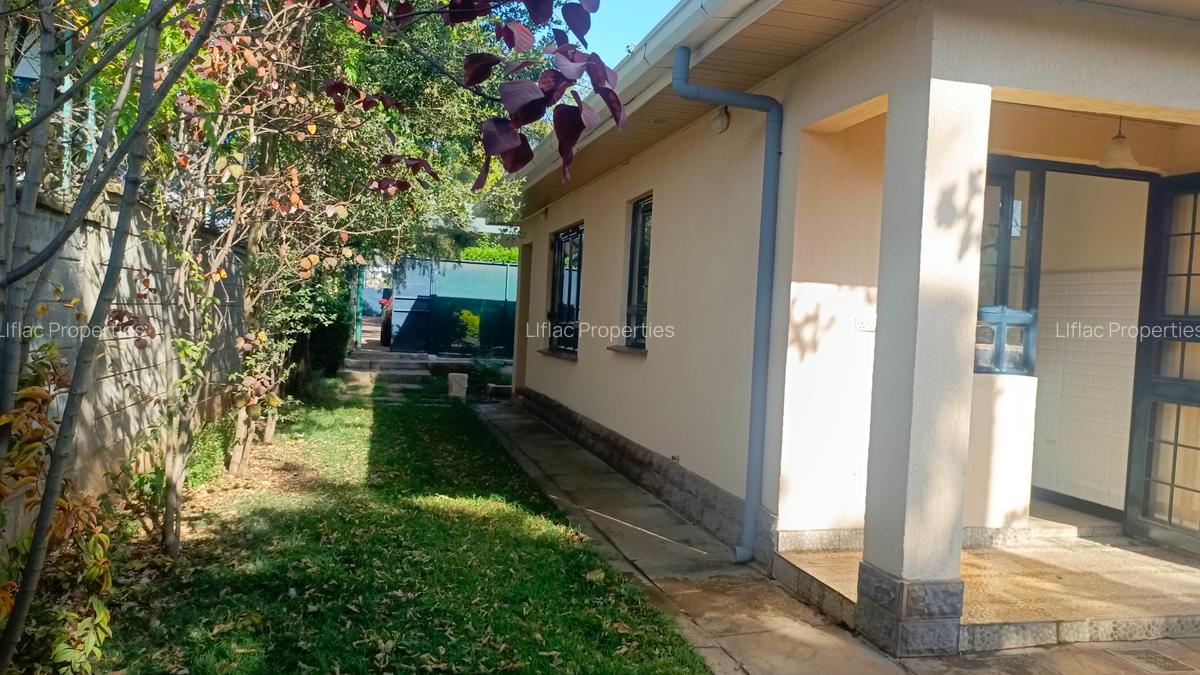 3 Bed House with En Suite in Runda - 2