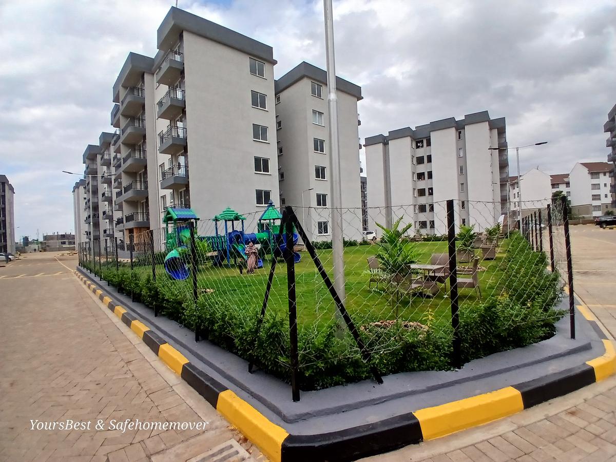 3 Bed Apartment with En Suite at Gateway Mall - 1