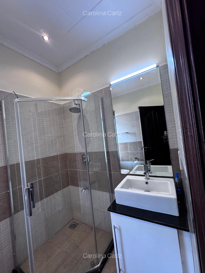 5 Bed House with En Suite in Nyari - 10