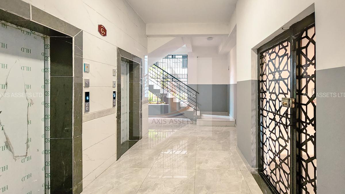 2 Bed Apartment with En Suite at Riverside Drive - 17