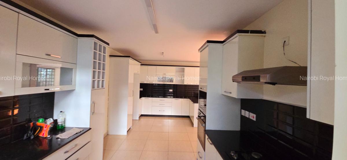 4 Bed Townhouse with En Suite at Kitisuru Ridge - 14