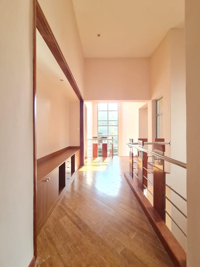 5 Bed Townhouse with En Suite at Karen - 5