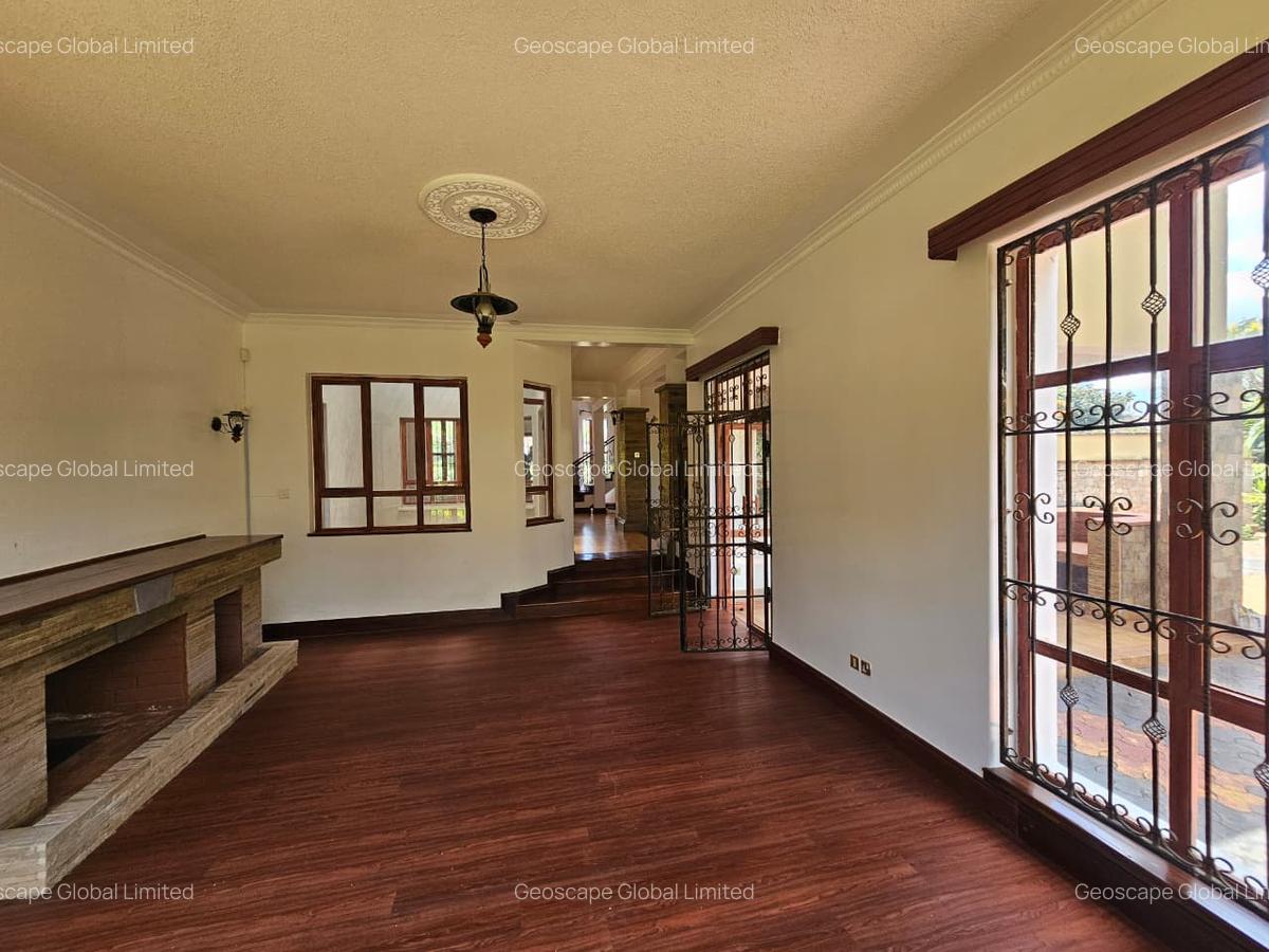 5 Bed House with En Suite in Runda - 3
