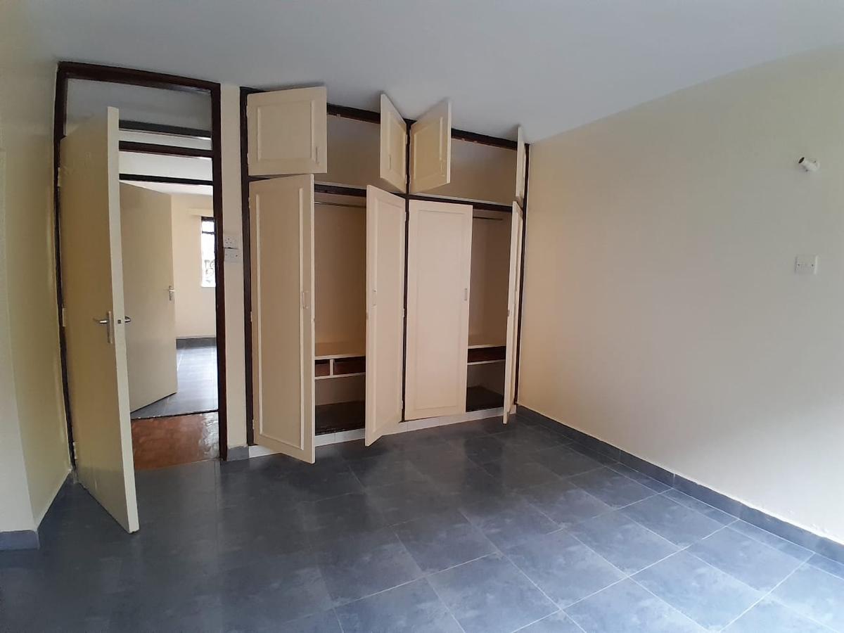 3 Bed Apartment with En Suite in Kilimani - 12