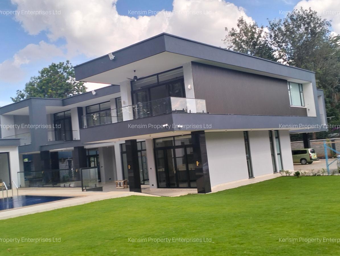 5 Bed Townhouse with En Suite in Nyari - 1