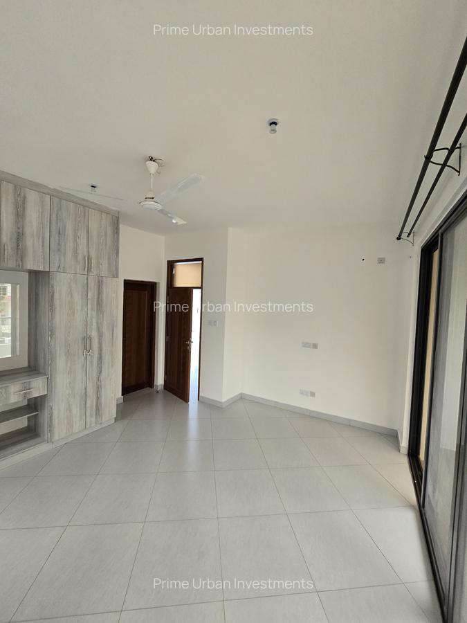 Serviced 4 Bed Apartment with En Suite in Nyali Area - 10