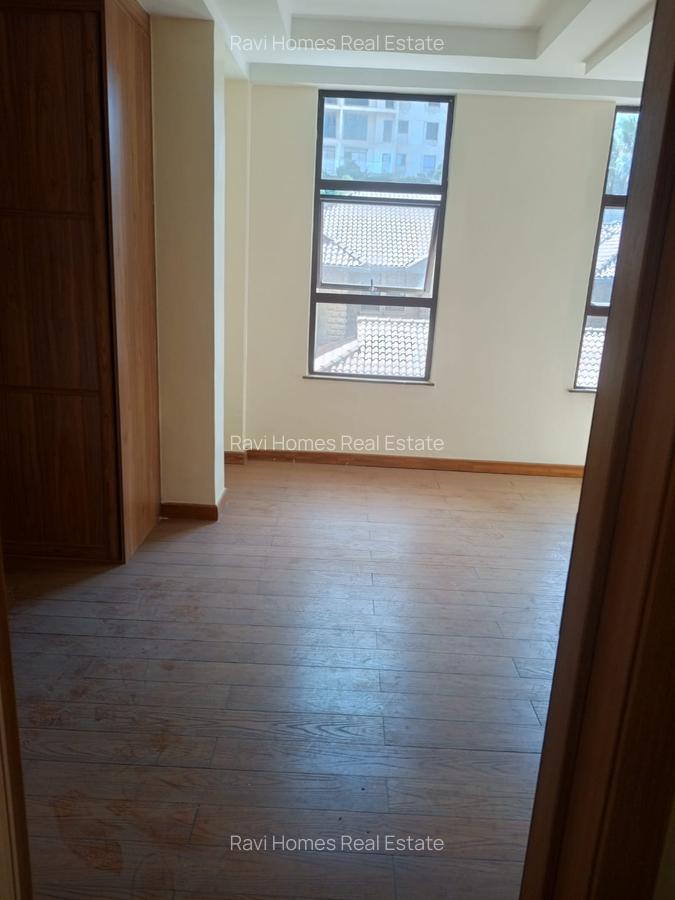 3 Bed Apartment with En Suite in Kilimani - 2