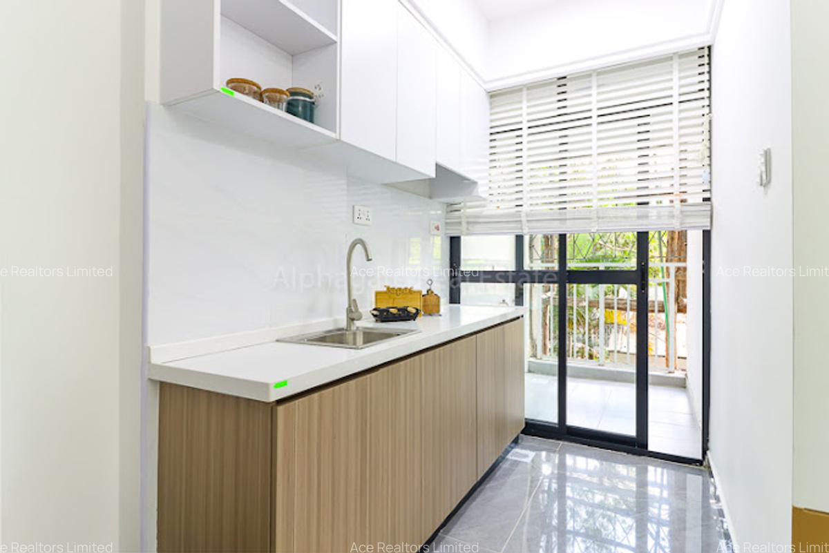 1 Bed Apartment with Swimming Pool at Kilimani Estate Nairobi - 4