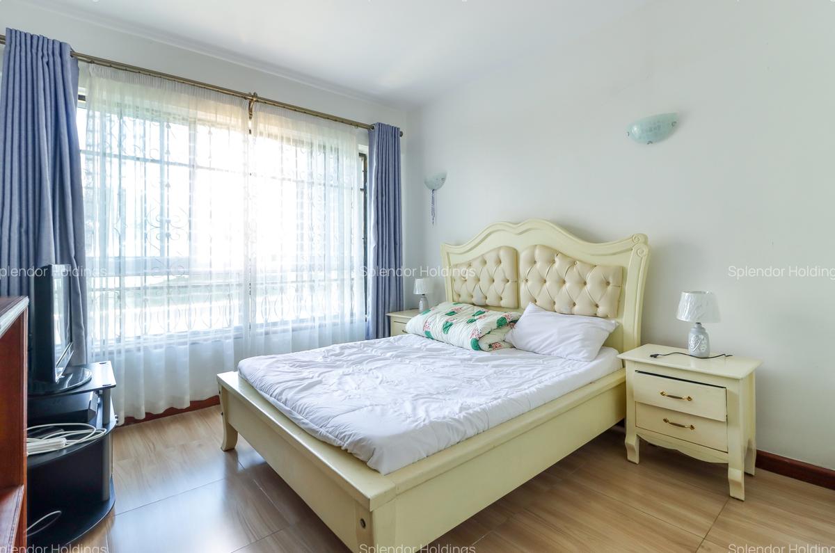 4 Bed Apartment with En Suite in Riverside - 9