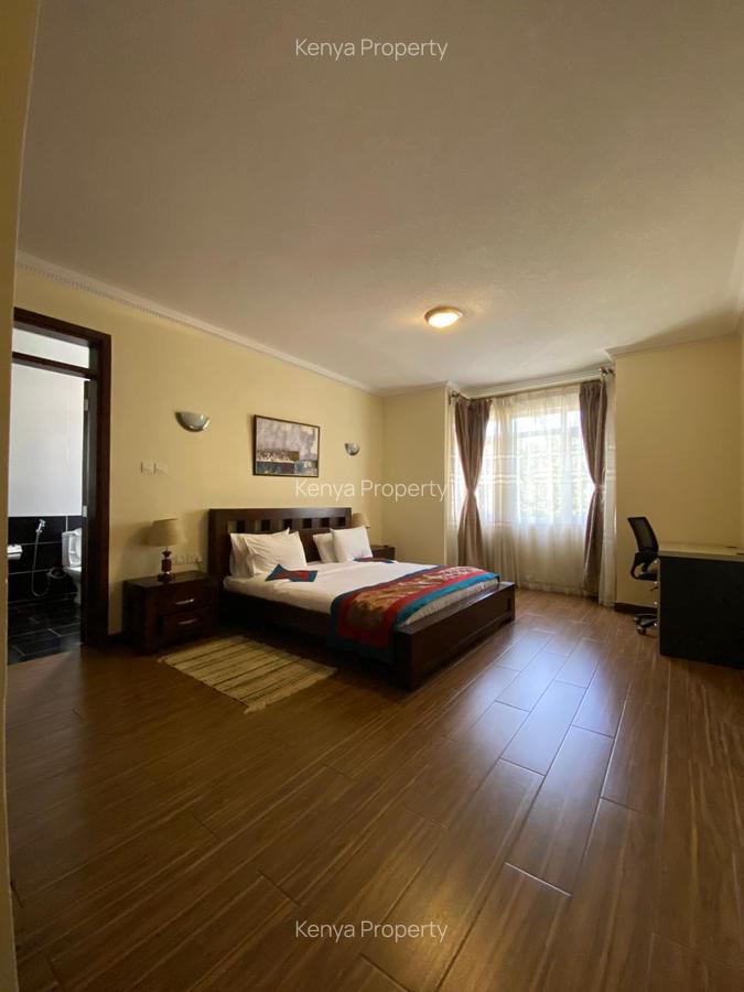 Serviced 2 Bed Apartment with En Suite at Brookside Gardens - 18