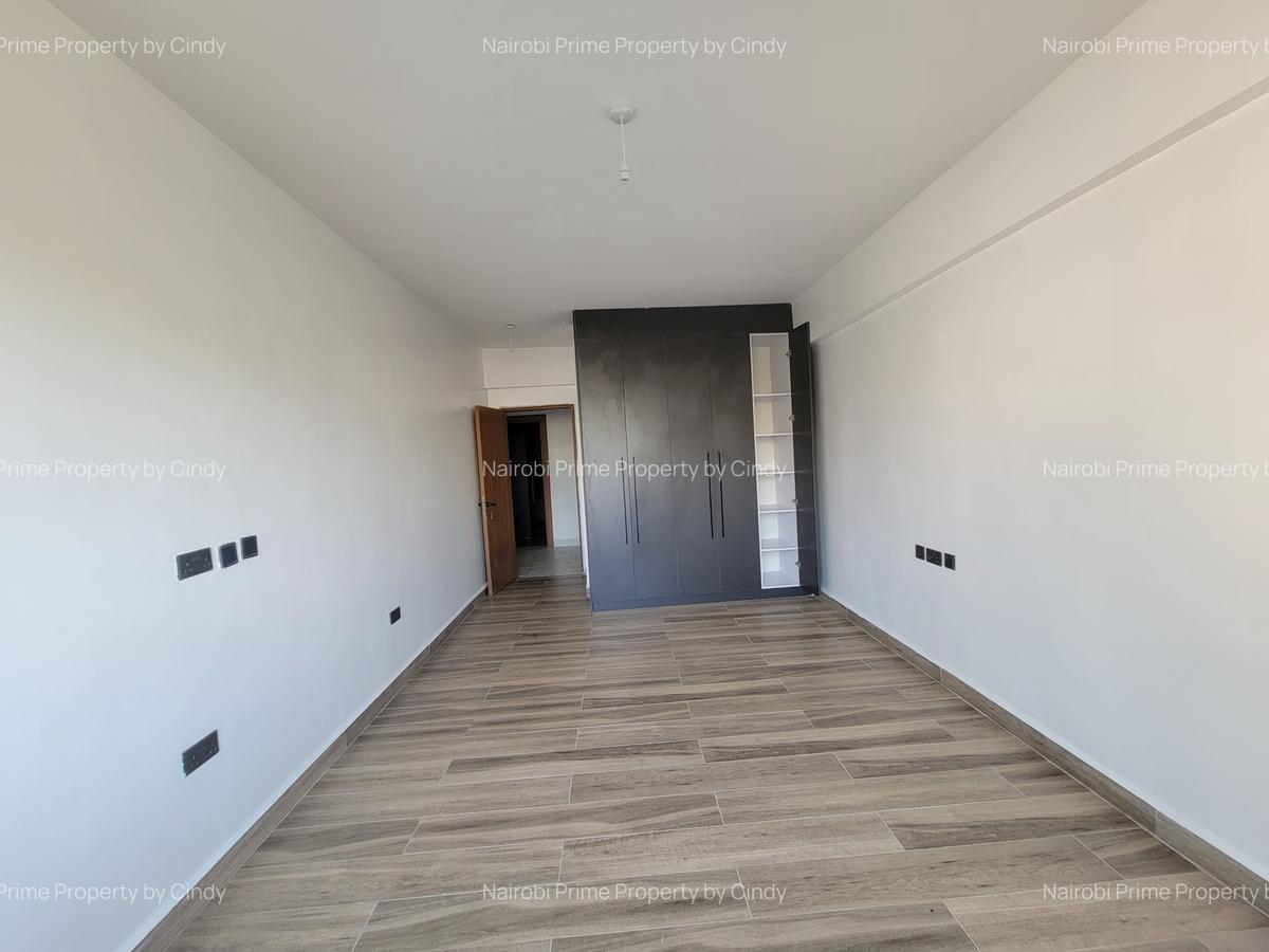 Serviced 5 Bed Apartment with En Suite at 3Rd Avenue - 8