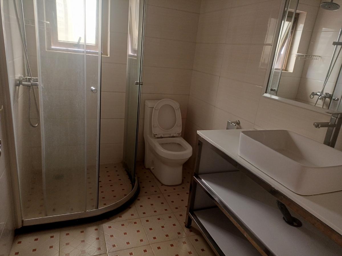 3 Bed Apartment with En Suite in Kilimani - 14