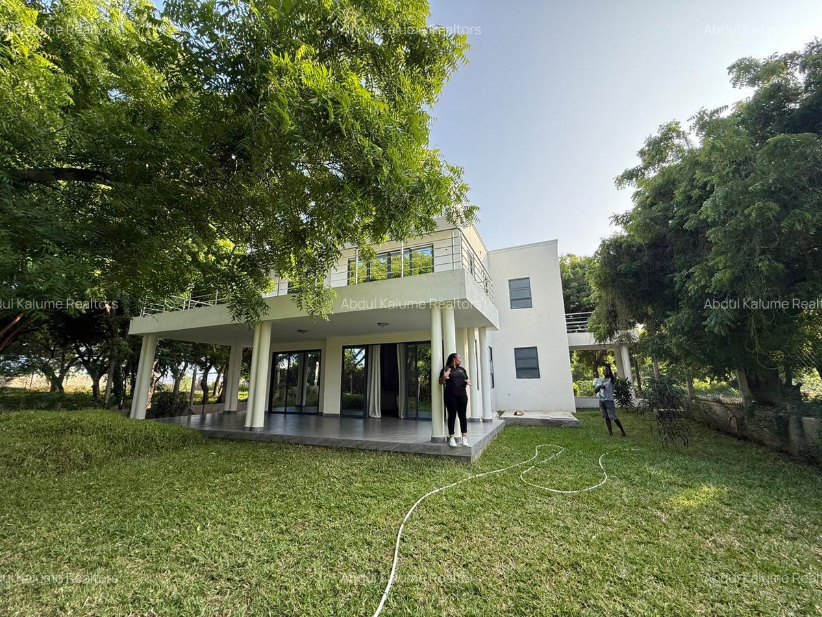 4 Bed Villa with En Suite at Vipingo - 16