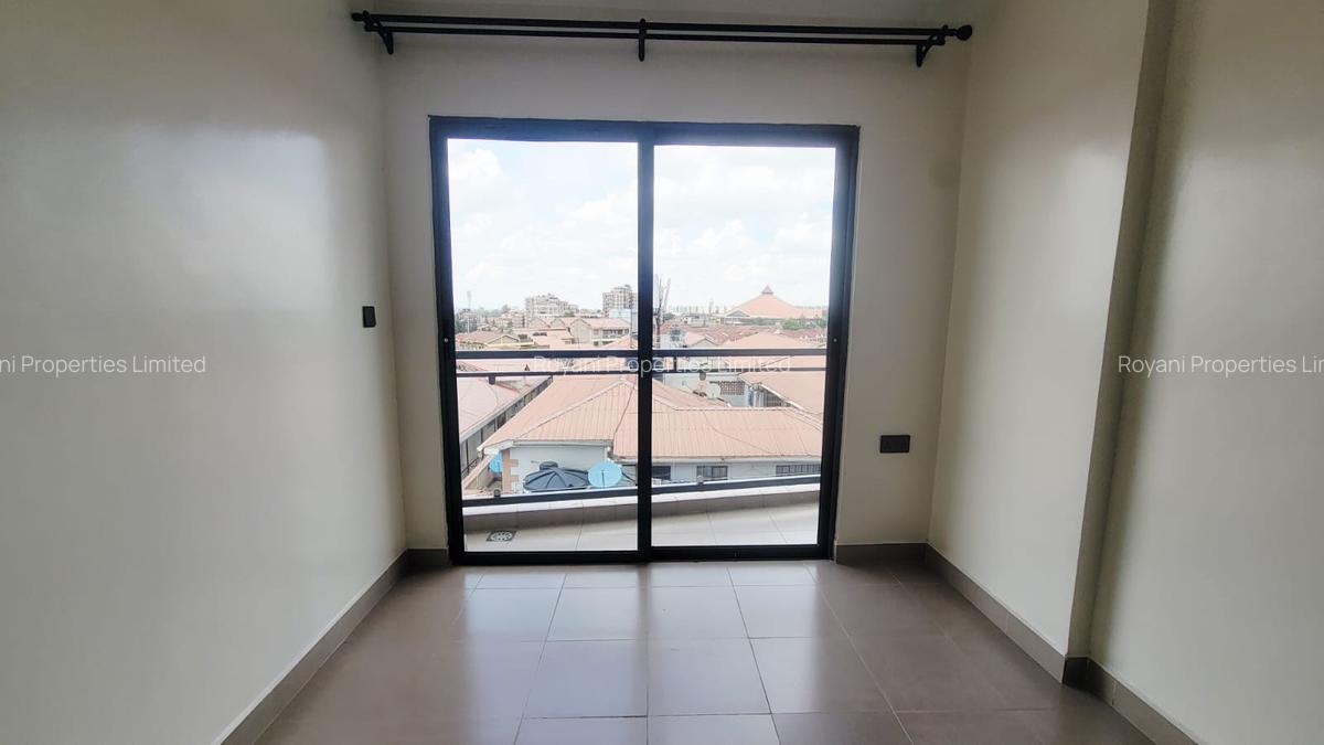 1 Bed Apartment with Swimming Pool in South B - 4