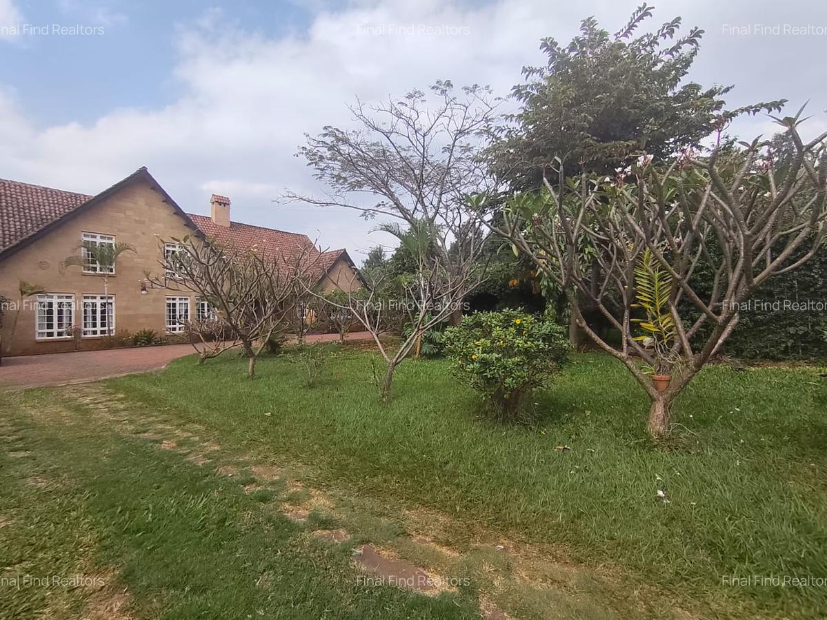 5 Bed House with Garden in Runda - 11