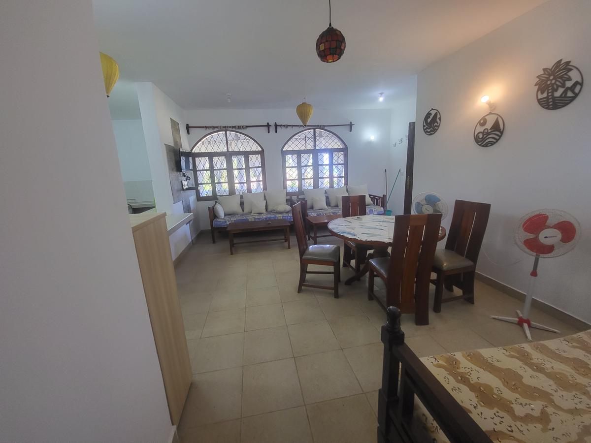 2 Bed House with Swimming Pool in Malindi - 5