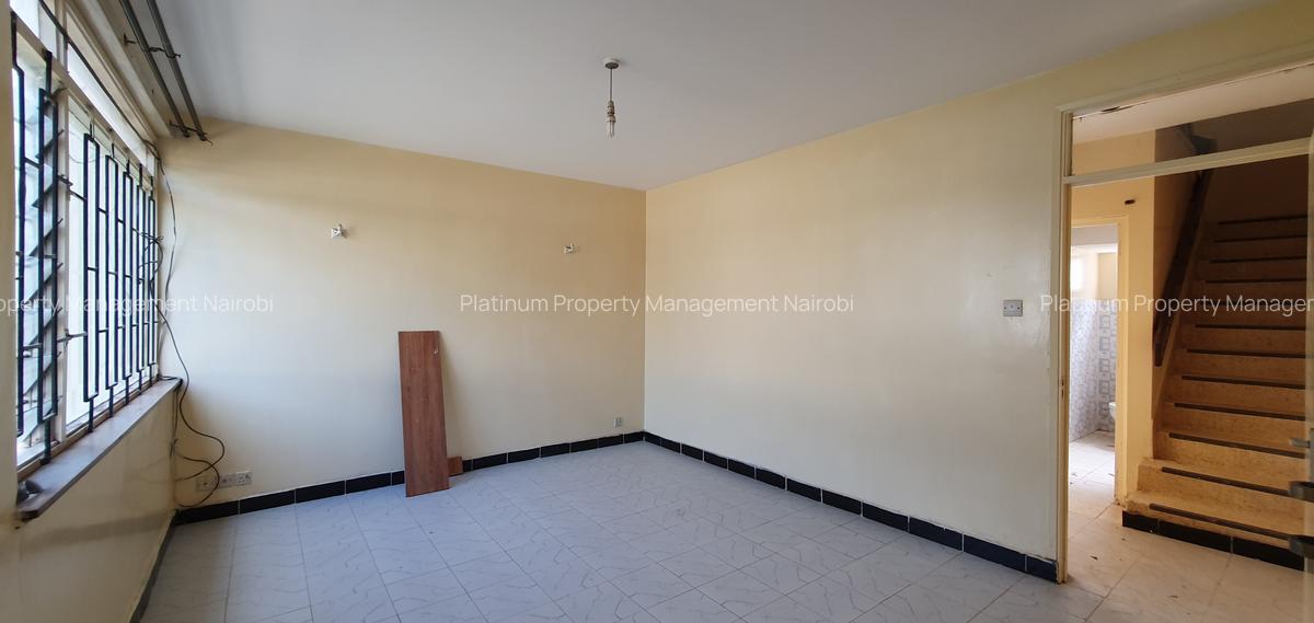 4 Bed House with Garden at Mpaka Rd - 7