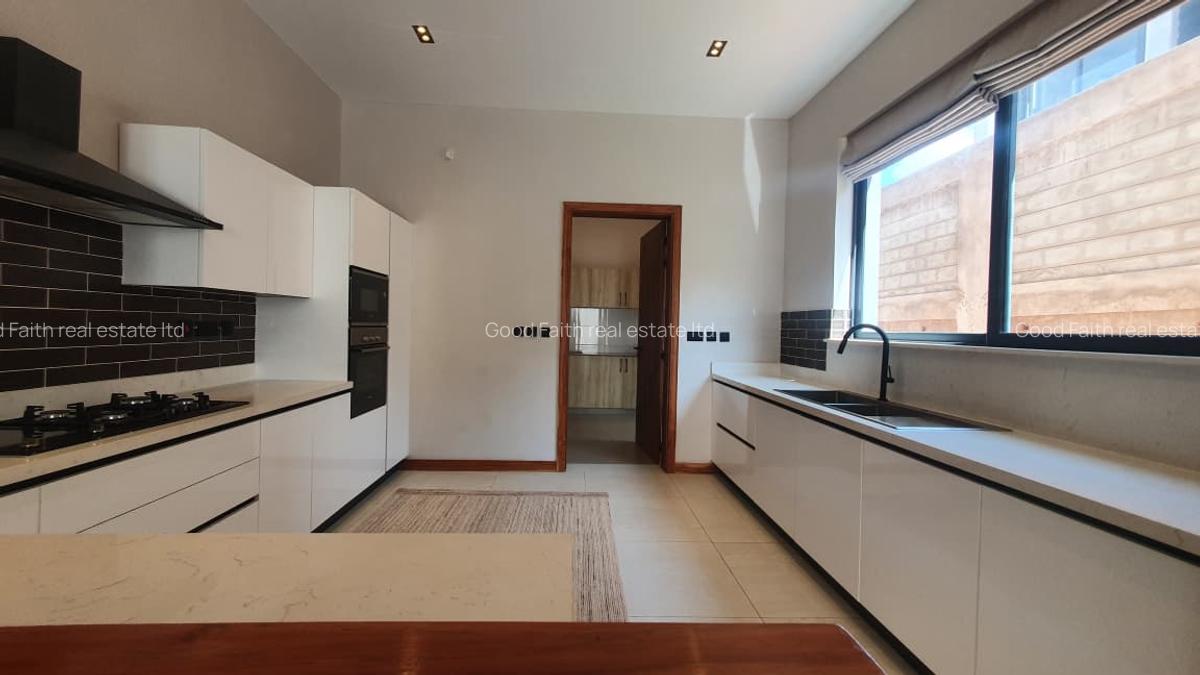 4 Bed Villa with En Suite in Loresho - 7