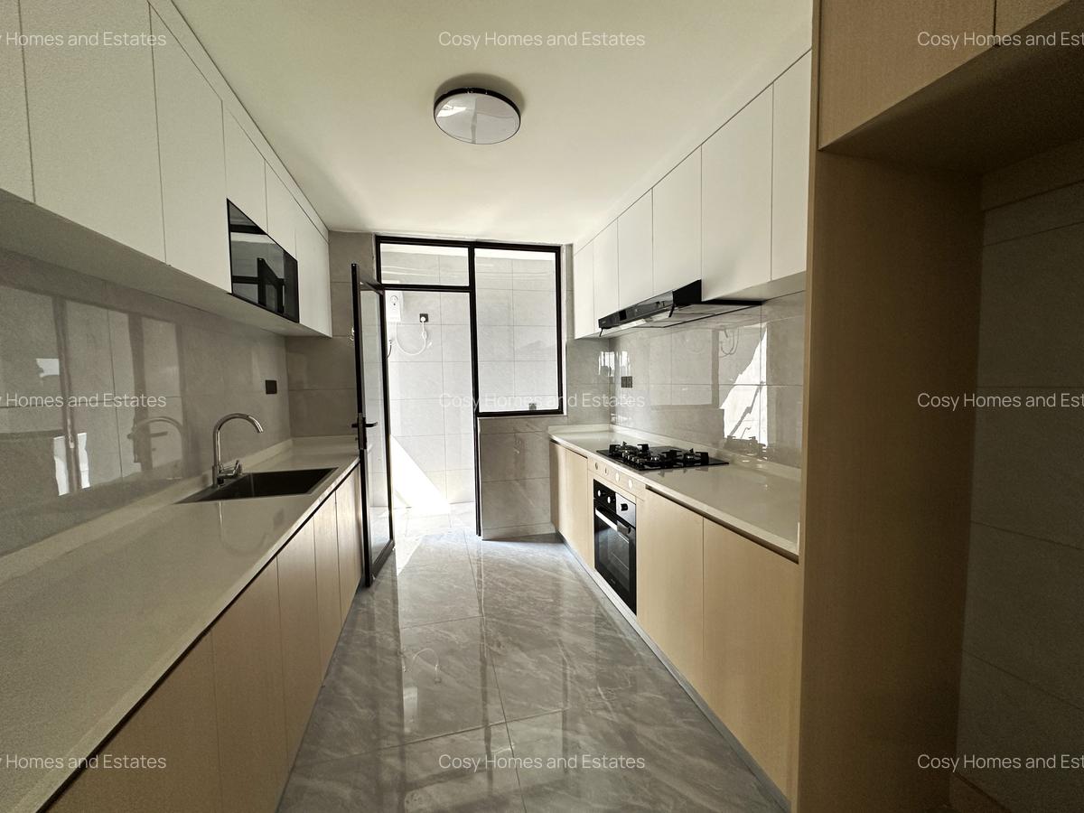 3 Bed Apartment at Riverside - 5