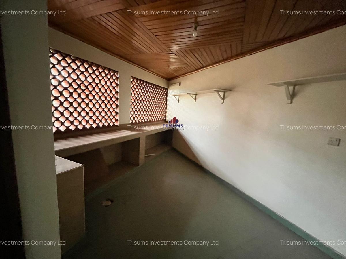 3 Bed Apartment with En Suite in Kilimani - 18