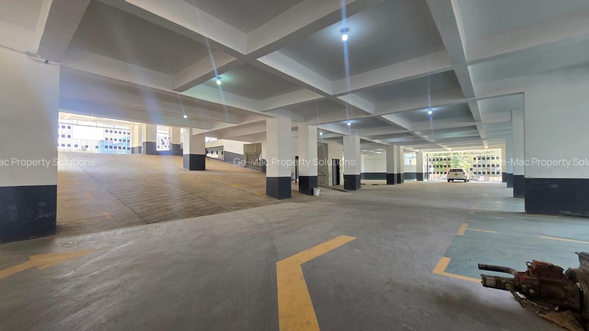 1 Bed Apartment with En Suite in Westlands Area - 16