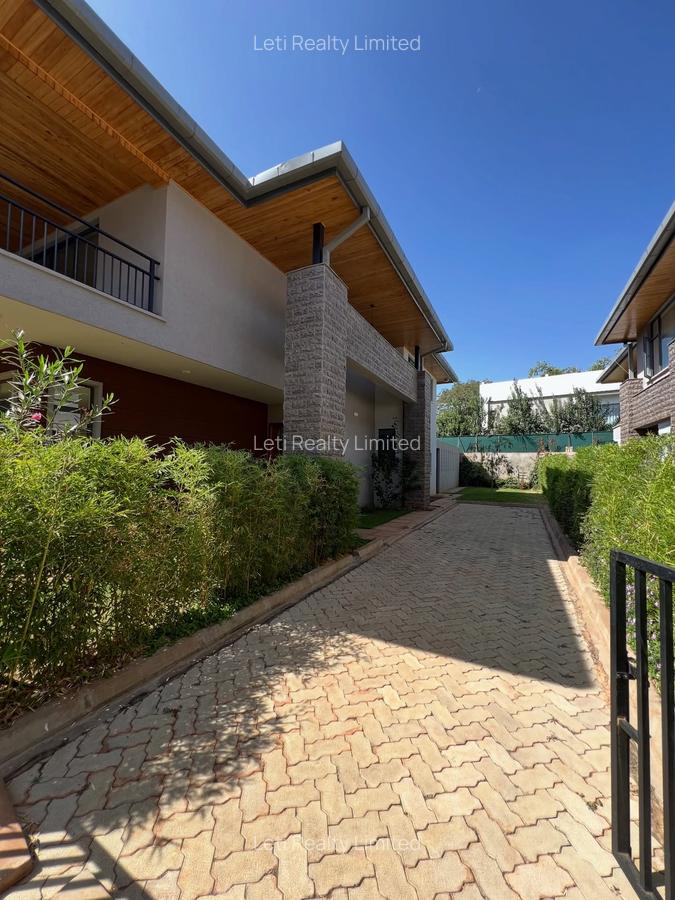 5 Bed Townhouse with En Suite in Lavington - 11
