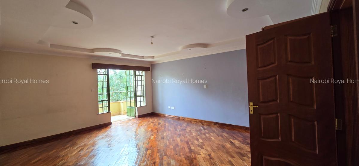 4 Bed Townhouse with En Suite at Lavington Green - 10