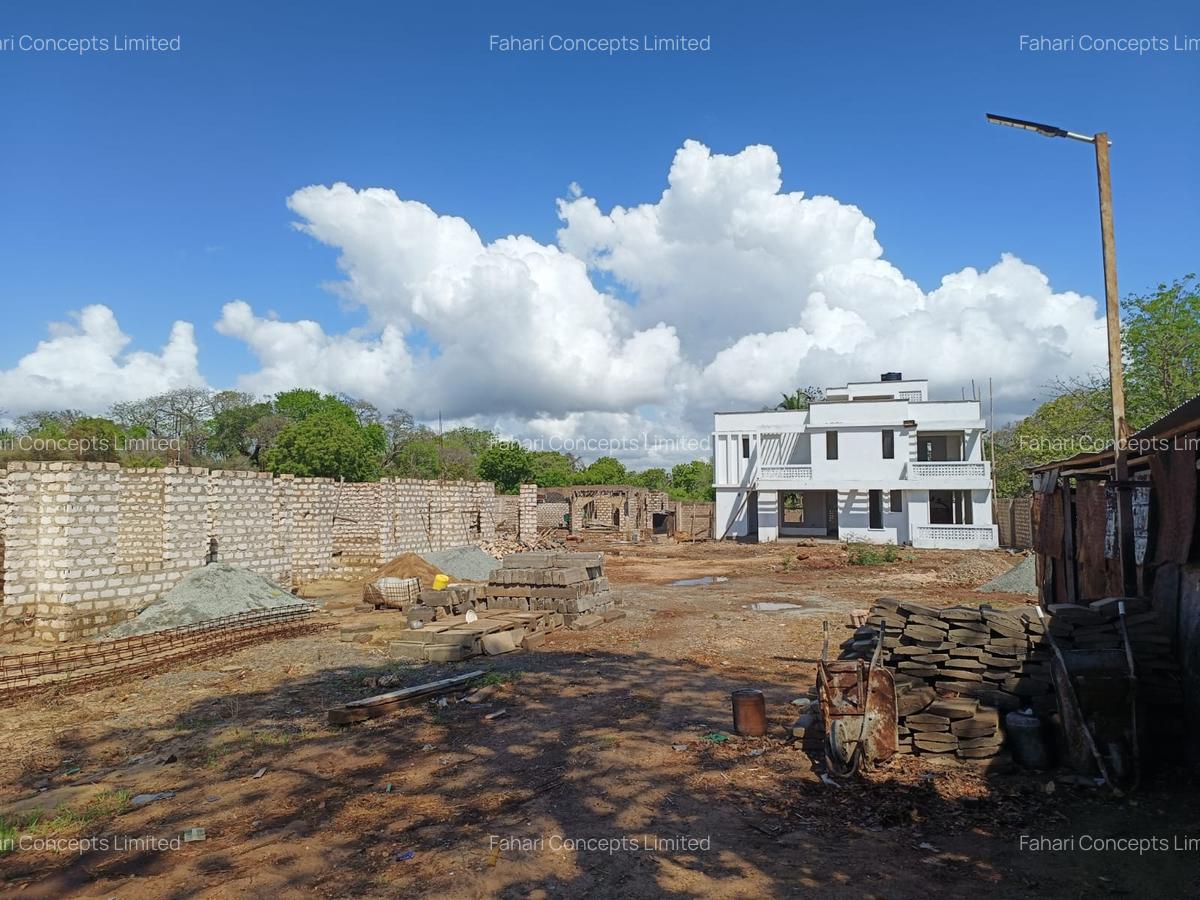 4 Bed Villa with En Suite in Diani - 10