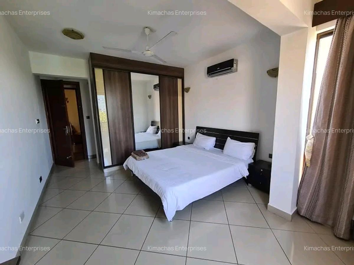 3 Bed Apartment with En Suite at Moyne Drive - 5