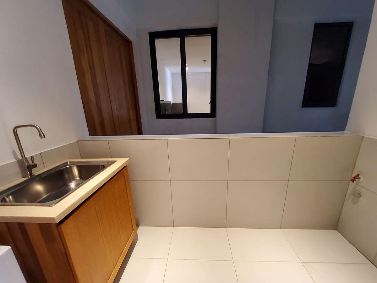 Serviced 2 Bed Apartment with En Suite in Westlands Area - 8