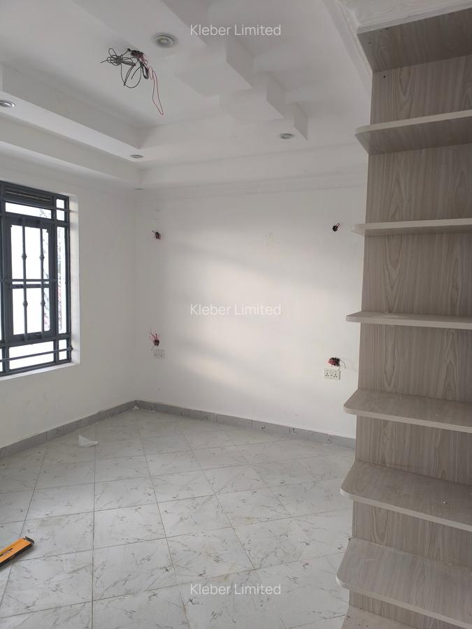 5 Bed House with En Suite in Ruiru - 10