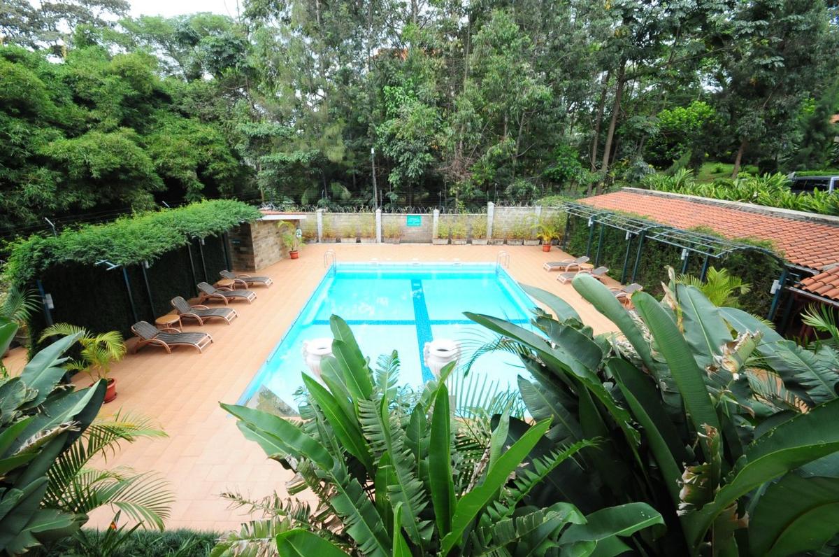 Serviced 2 Bed Apartment with En Suite in Upper Hill - 18