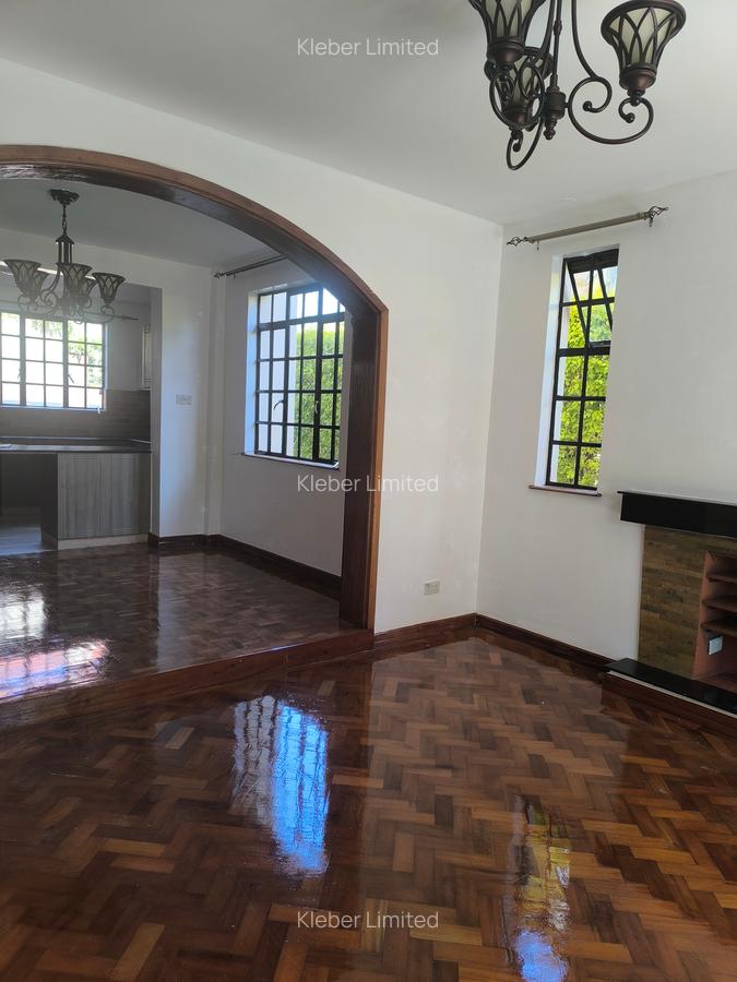4 Bed House with En Suite in Loresho - 10