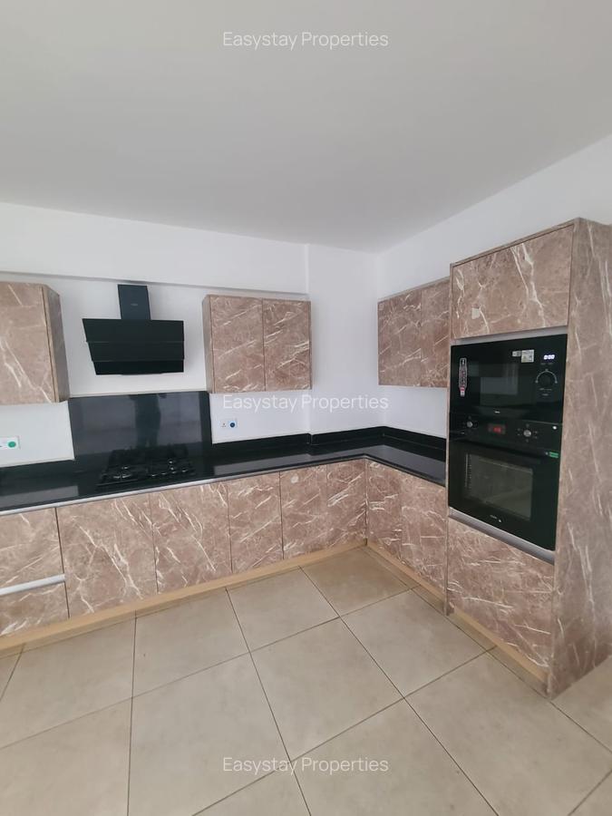 3 Bed Apartment with Swimming Pool at School Lane - 17