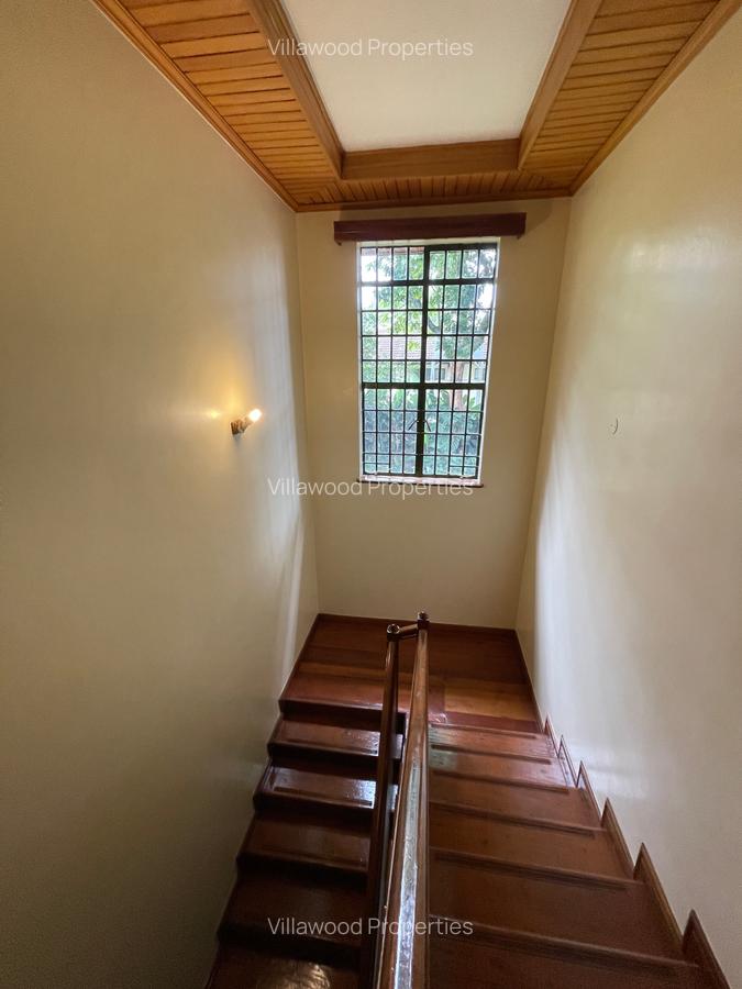 5 Bed Villa with En Suite in Nyari - 14