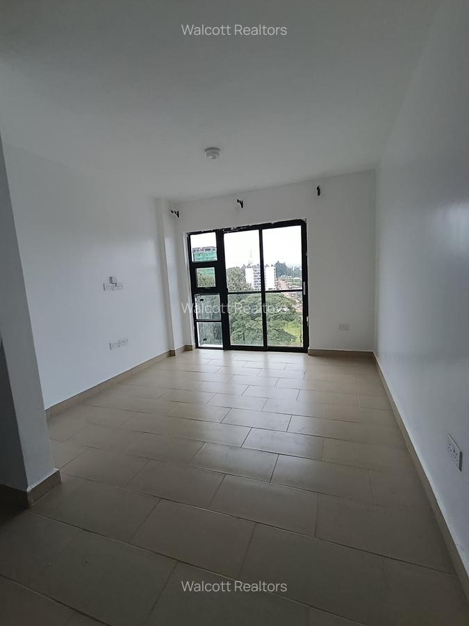 1 Bed Apartment with En Suite in Kitisuru - 3