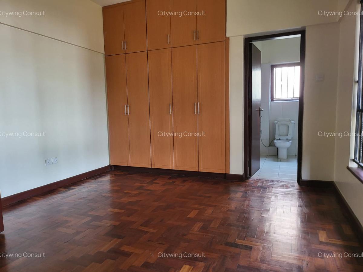 4 Bed Apartment with En Suite at Brookside Garden - 10