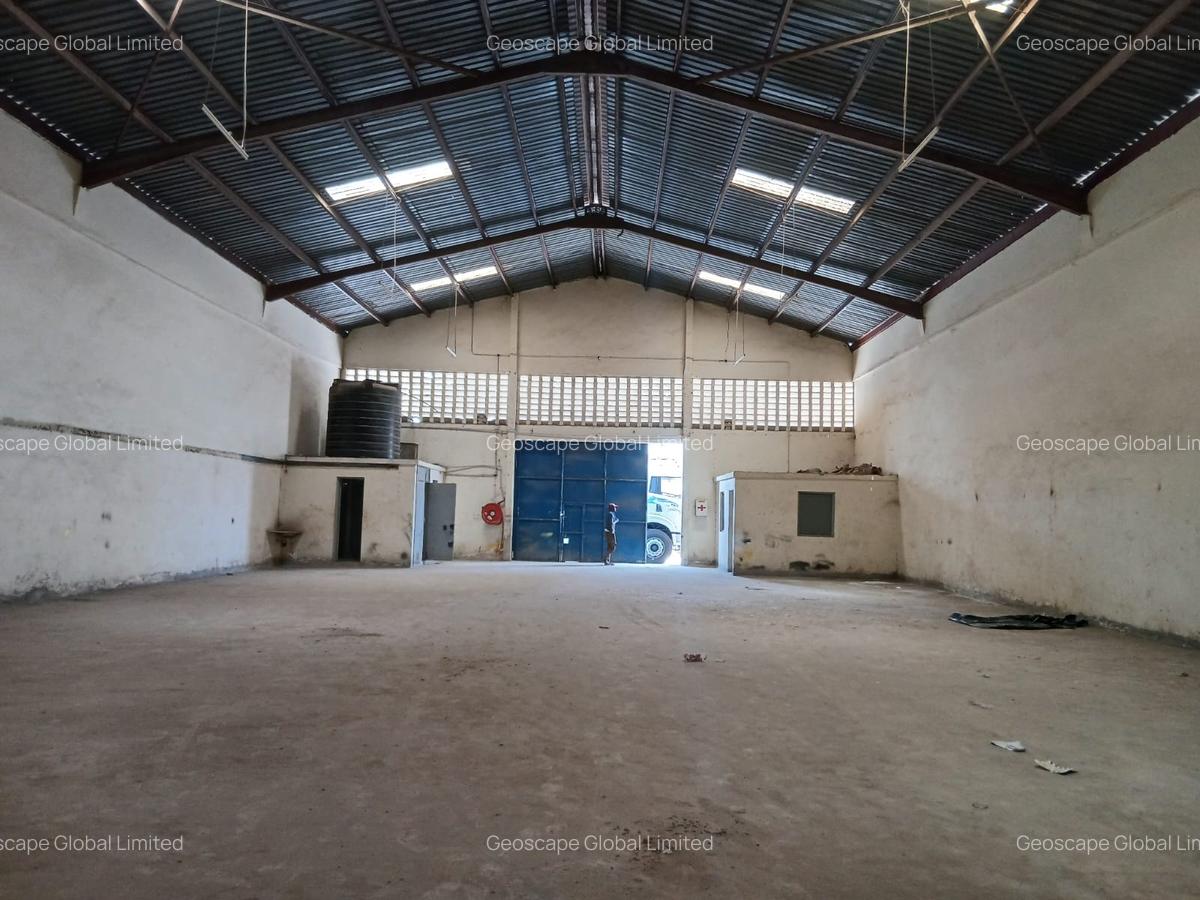 5,000 ft² Warehouse with Backup Generator in Ruiru - 3