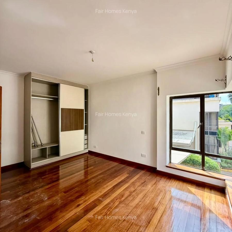 4 Bed Townhouse with En Suite at Othaya Road - 13
