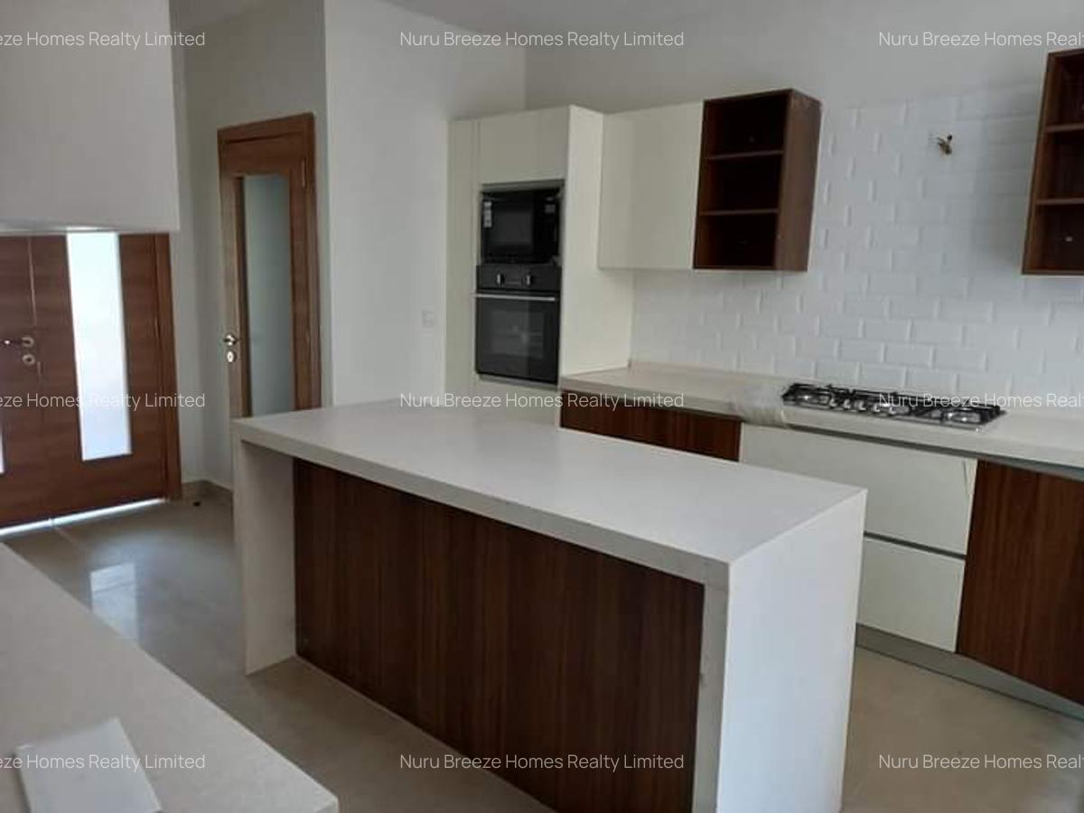 5 Bed Townhouse with En Suite in Lavington - 17