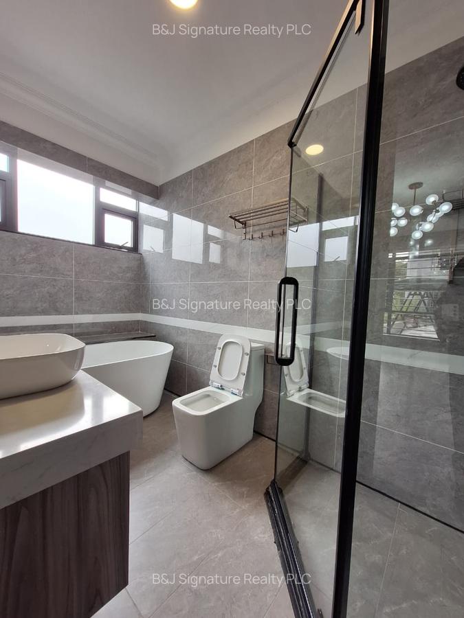 4 Bed Apartment with En Suite in Kileleshwa - 11
