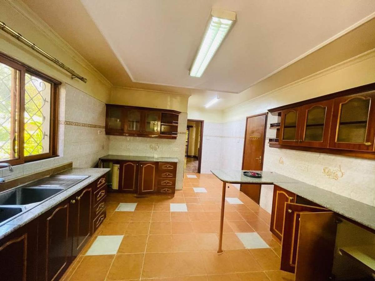 4 Bed Townhouse with Staff Quarters at Westland - 17