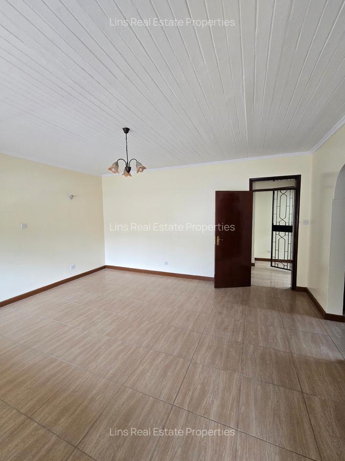 5 Bed Townhouse with En Suite in Lavington - 13