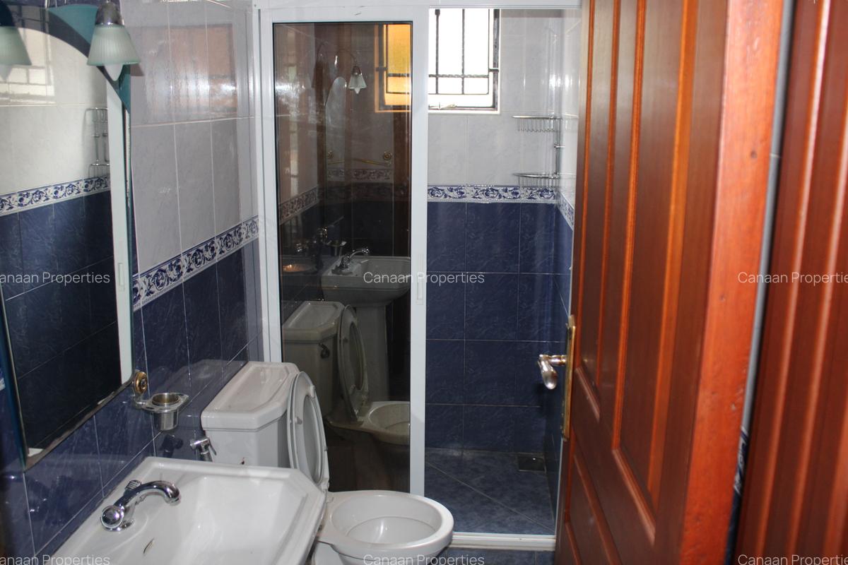 4 Bed Villa with En Suite in Westlands Area - 5
