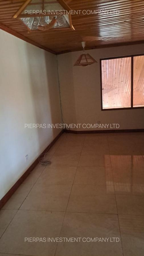 5 Bed Townhouse with En Suite in Runda - 5