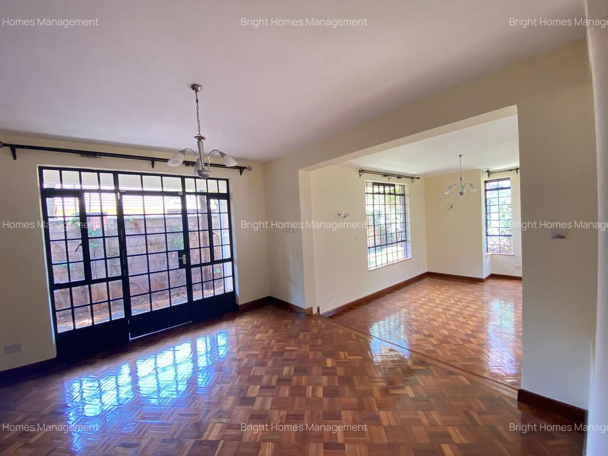 4 Bed Townhouse with En Suite in Lavington - 10