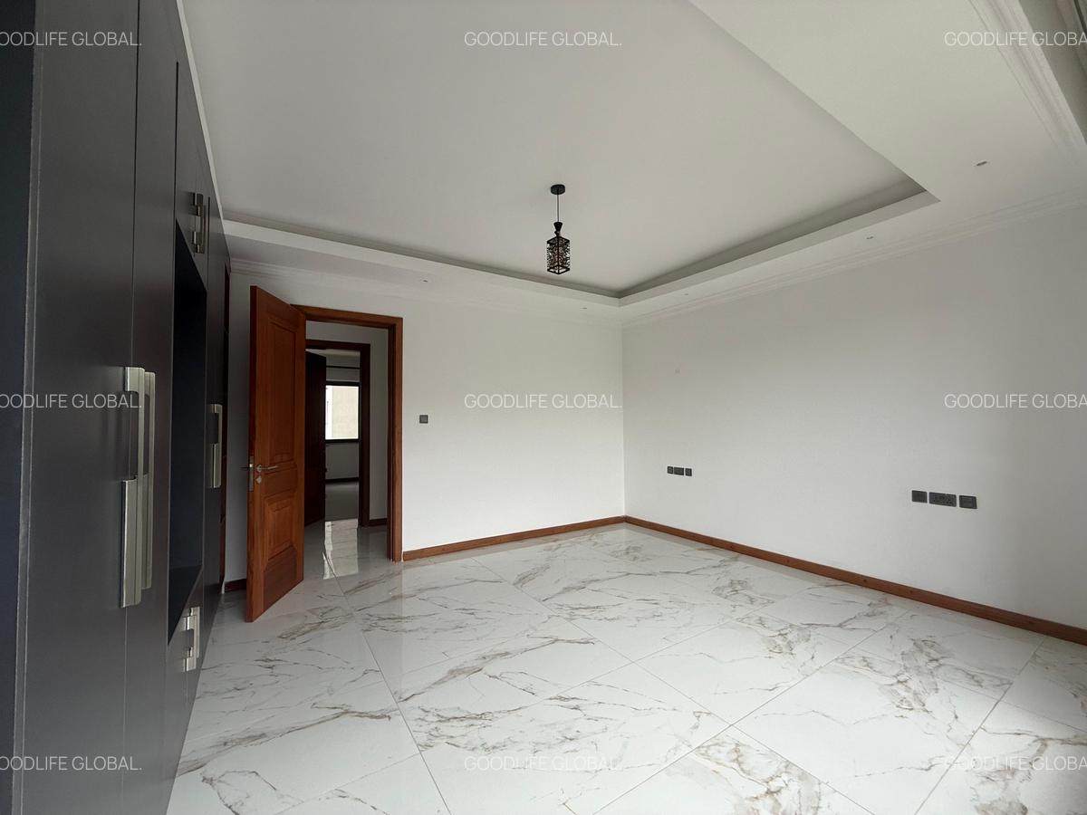 3 Bed Apartment with En Suite in Kileleshwa - 11