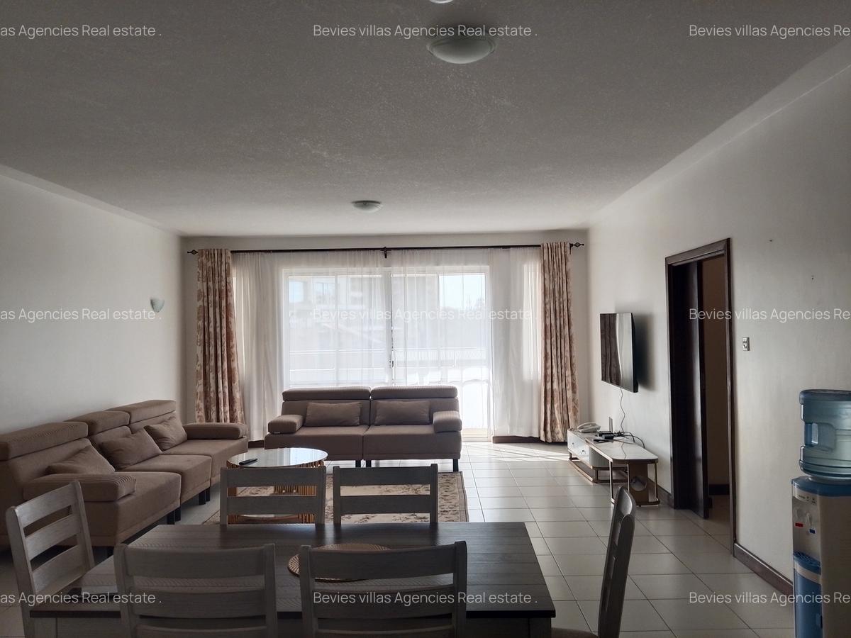 Furnished 2 Bed Apartment with En Suite at Brook Side - 4