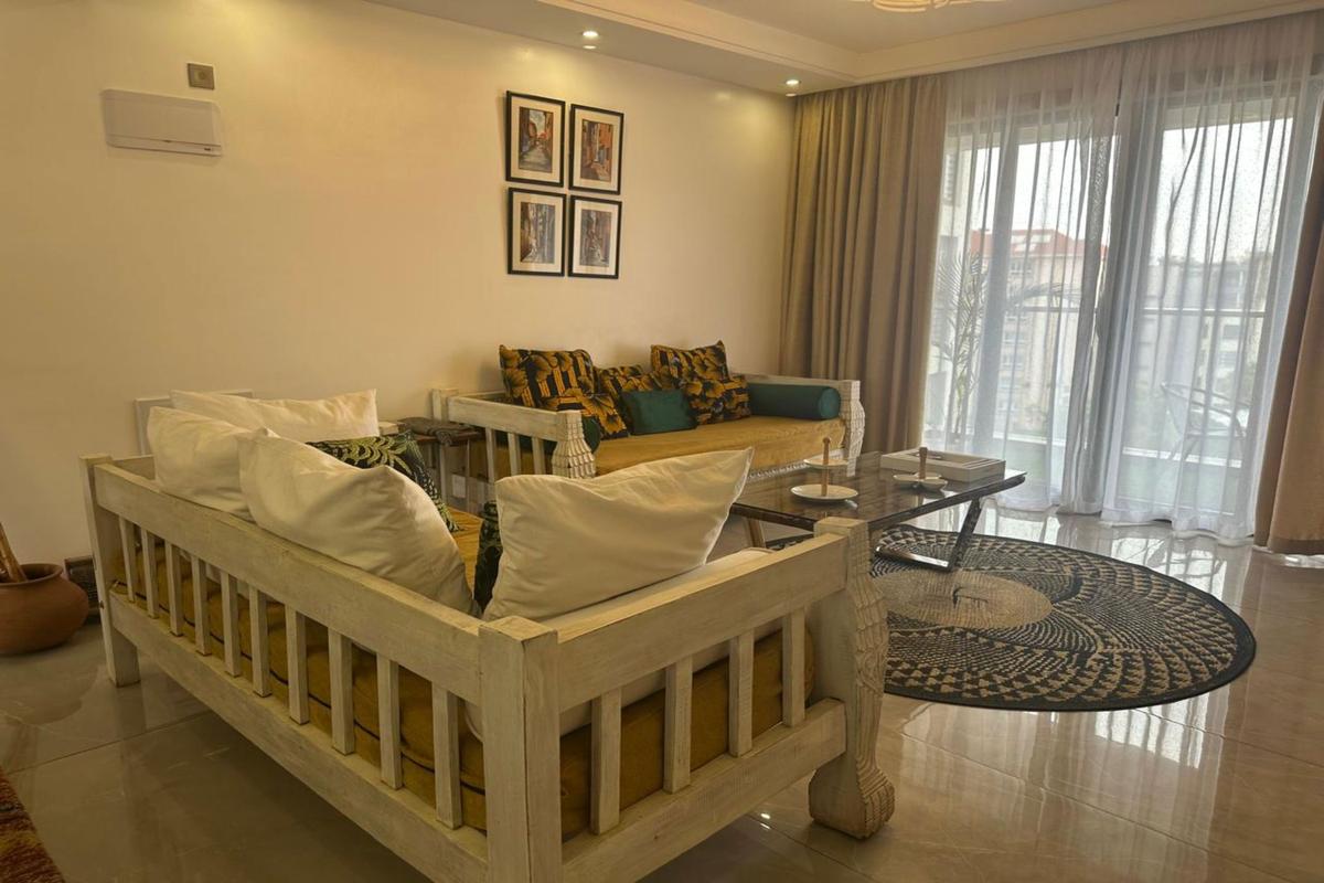 Furnished 3 Bed Apartment with En Suite at Riverside Drive - 2